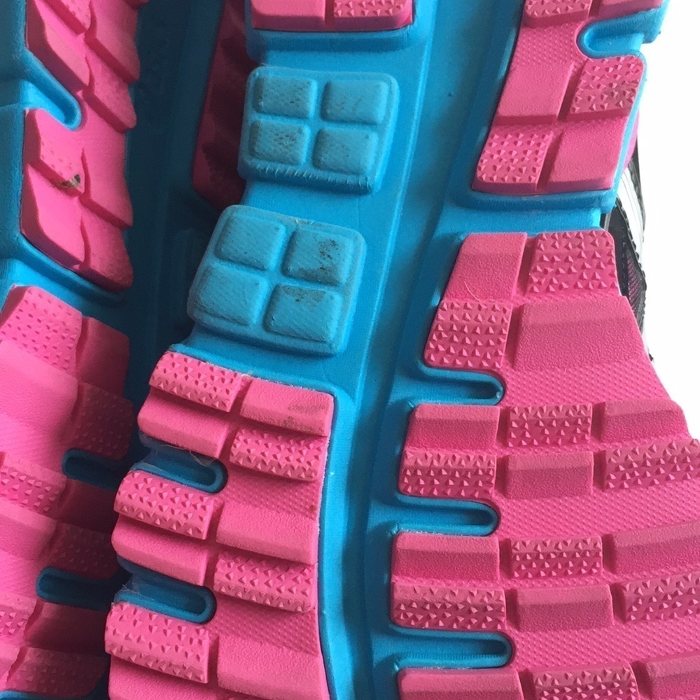 Asics running shoes - Picture 6 of 8